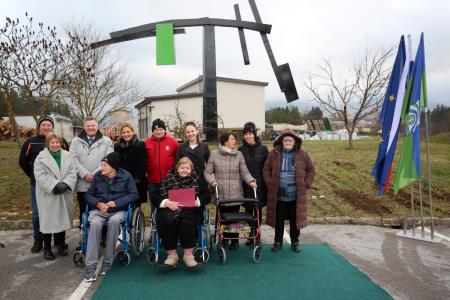 Slovesnost ob postavitvi Mobila na veter 39 Foto Ljubo Vukelič